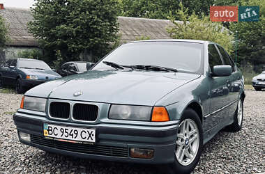Седан BMW 3 Series 1993 в 