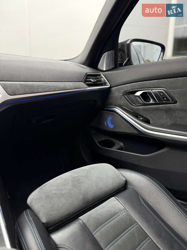 Седан BMW 3 Series 2019 в Києві