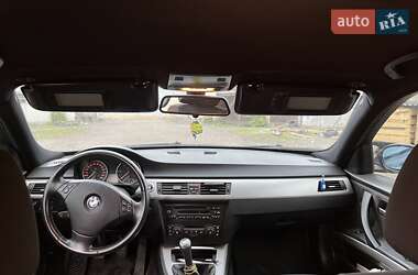 Седан BMW 3 Series 2005 в 