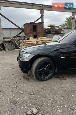 Седан BMW 3 Series 2005 в 