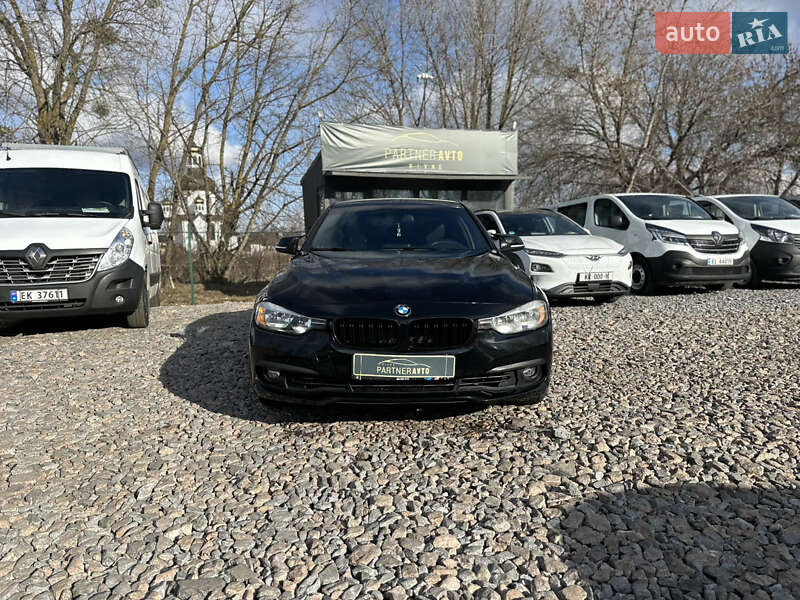 Седан BMW 3 Series 2016 в Ровно