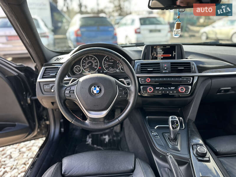 Седан BMW 3 Series 2016 в Ровно