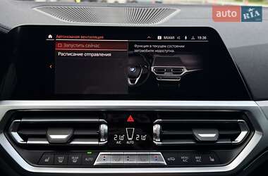 Седан BMW 3 Series 2022 в 