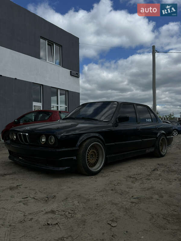 Седан BMW 3 Series 1985 в 