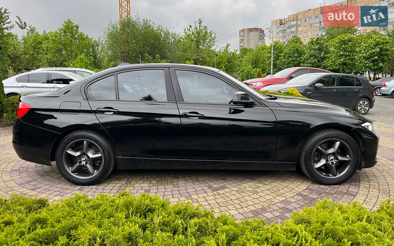 Седан BMW 3 Series 2013 в Львові