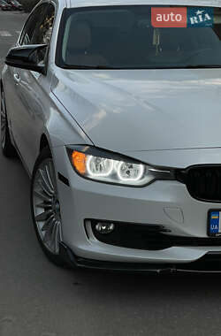 Седан BMW 3 Series 2013 в 