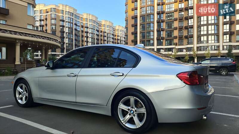 Седан BMW 3 Series 2014 в Киеве