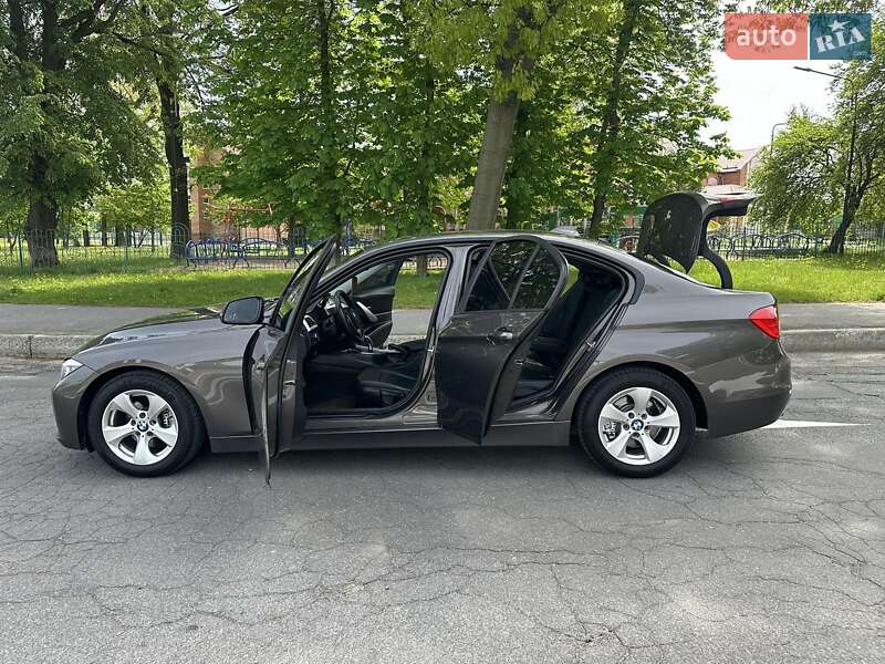 Седан BMW 3 Series 2012 в Вінниці