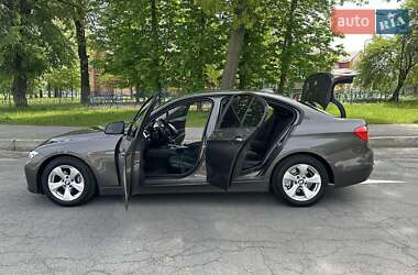 Седан BMW 3 Series 2012 в 