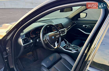 Седан BMW 3 Series 2019 в 