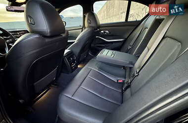 Седан BMW 3 Series 2019 в 