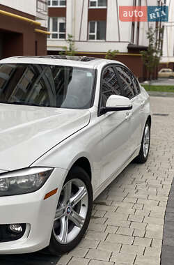 Седан BMW 3 Series 2012 в 