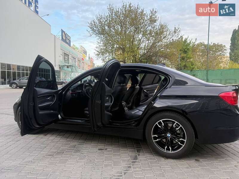Седан BMW 3 Series 2013 в Одесі