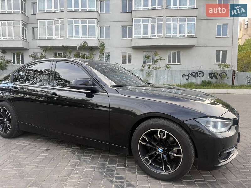 Седан BMW 3 Series 2013 в Одесі