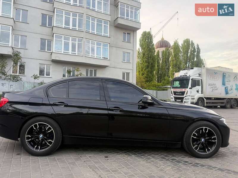 Седан BMW 3 Series 2013 в Одесі