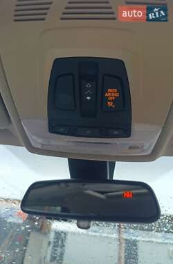 Седан BMW 3 Series 2014 в 