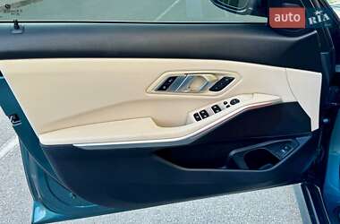 Седан BMW 3 Series 2021 в 