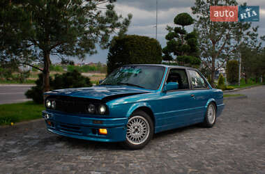 Купе BMW 3 Series 1985 в Львове