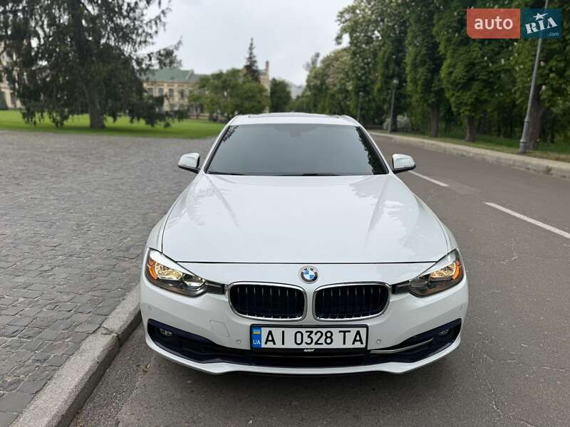 Седан BMW 3 Series 2016 в Києві