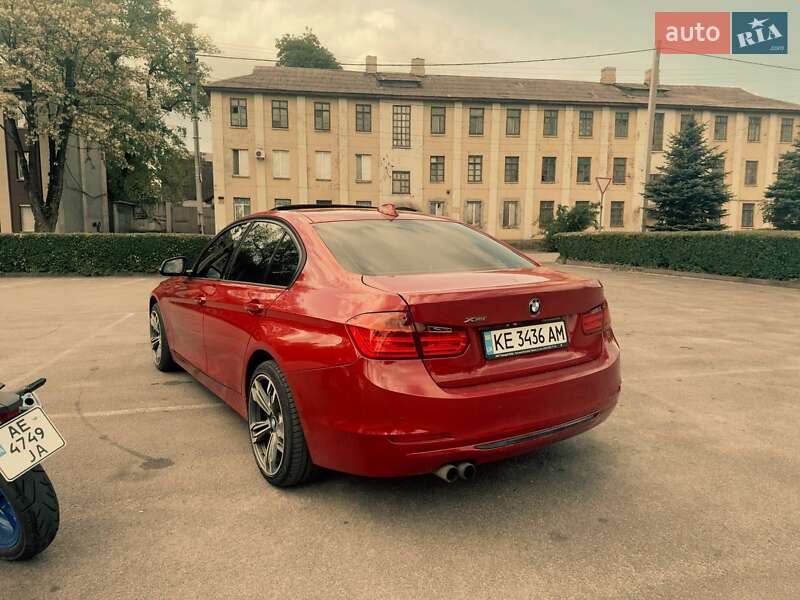 Седан BMW 3 Series 2015 в Кам'янському