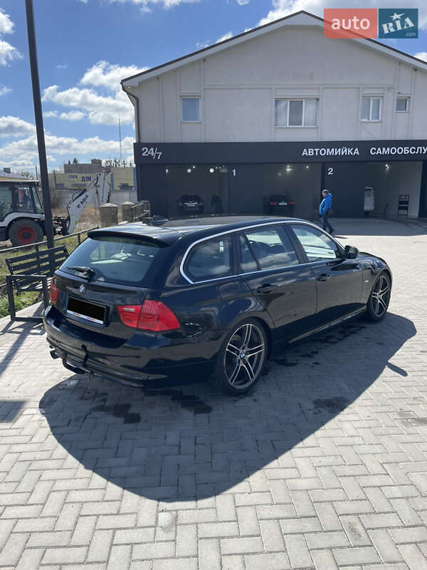 Універсал BMW 3 Series 2011 в Львові