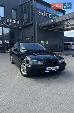 Седан BMW 3 Series 1995 в Львові