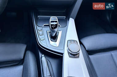 Седан BMW 3 Series 2017 в 