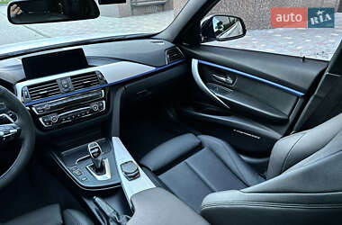 Седан BMW 3 Series 2017 в 