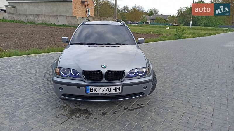 Универсал BMW 3 Series 2003 в Корце
