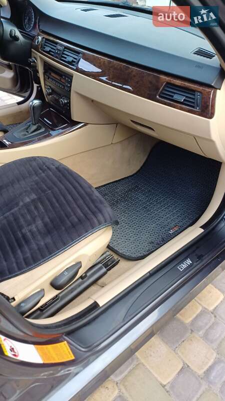 Седан BMW 3 Series 2005 в Гадяче