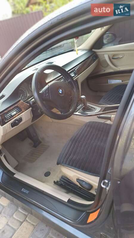 Седан BMW 3 Series 2005 в Гадяче