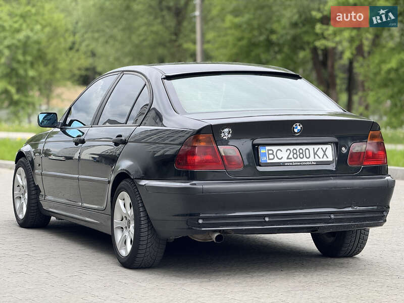Седан BMW 3 Series 2000 в Новояворовске
