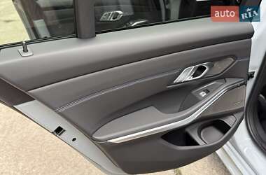 Седан BMW 3 Series 2025 в 