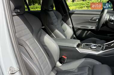 Седан BMW 3 Series 2025 в 