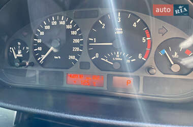 Седан BMW 3 Series 2001 в 