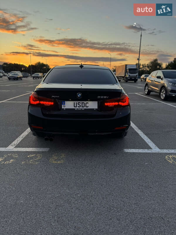 Седан BMW 3 Series 2015 в 