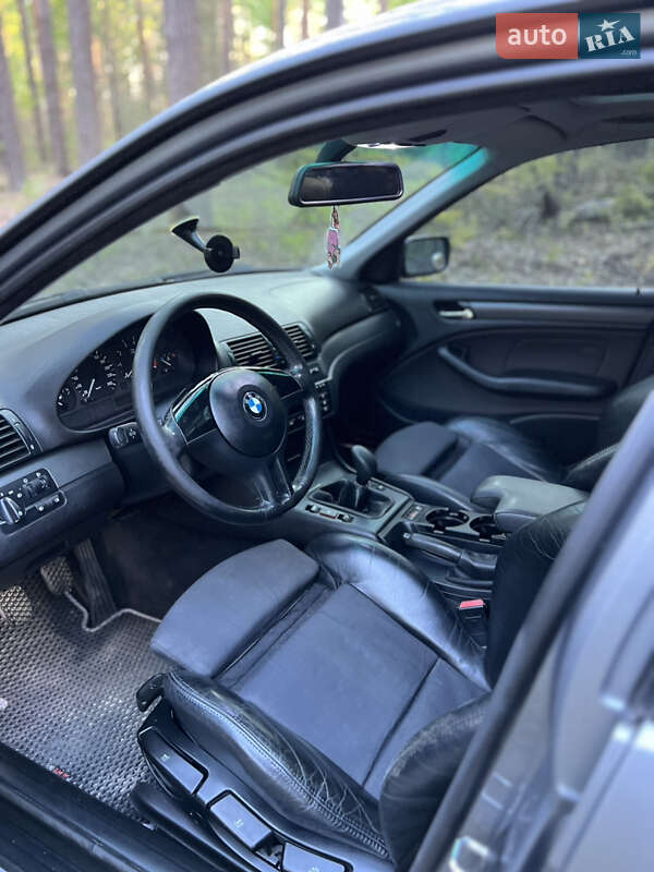 Седан BMW 3 Series 2004 в Кролевце