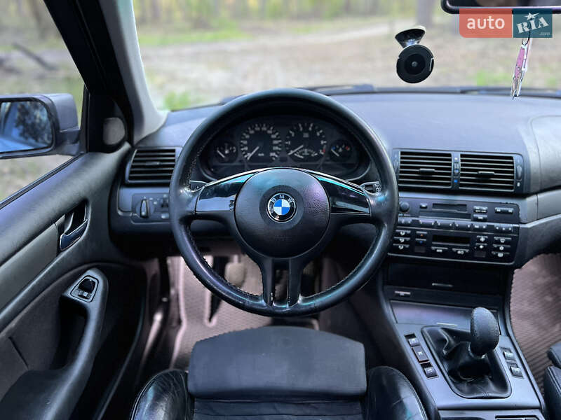 Седан BMW 3 Series 2004 в Кролевце