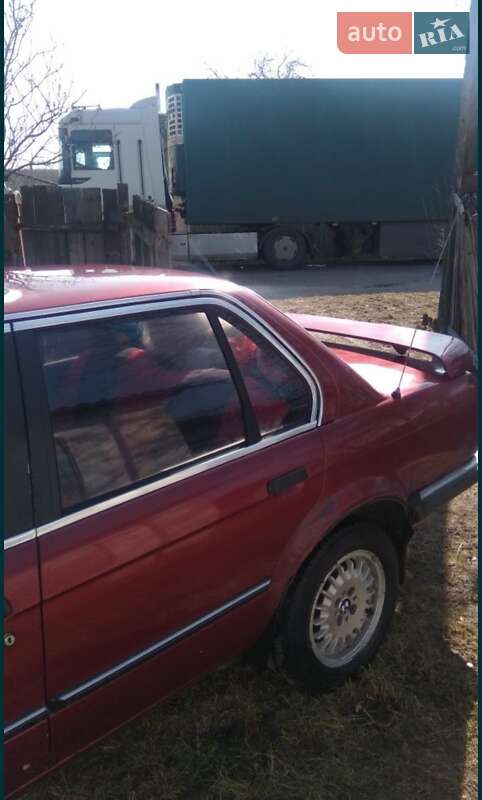 Седан BMW 3 Series 1987 в Константиновке (Краматорского района) фото 13 Седан BMW 3 Series 1987 в Константиновке (Краматорского района)