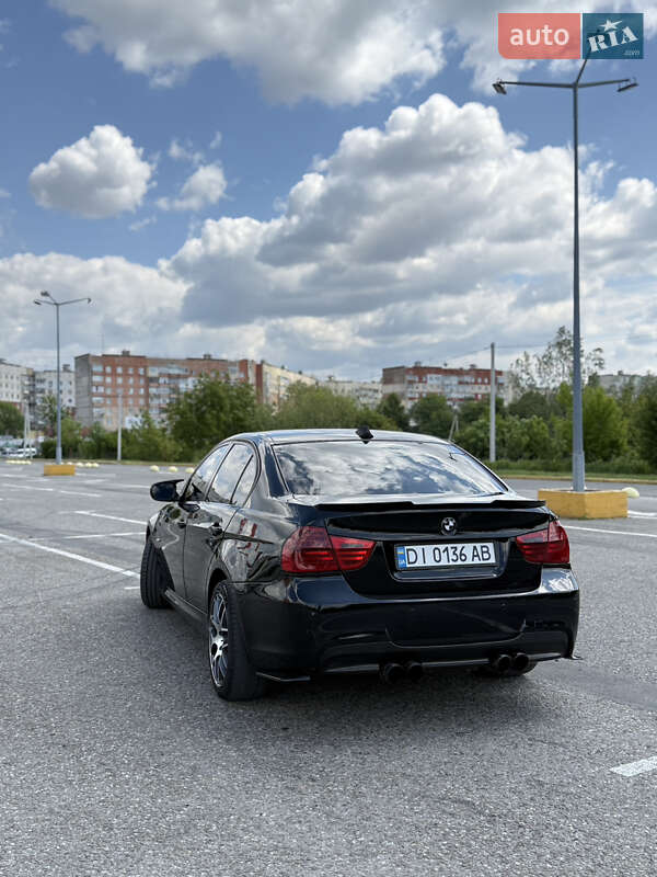 Седан BMW 3 Series 2011 в Чернівцях