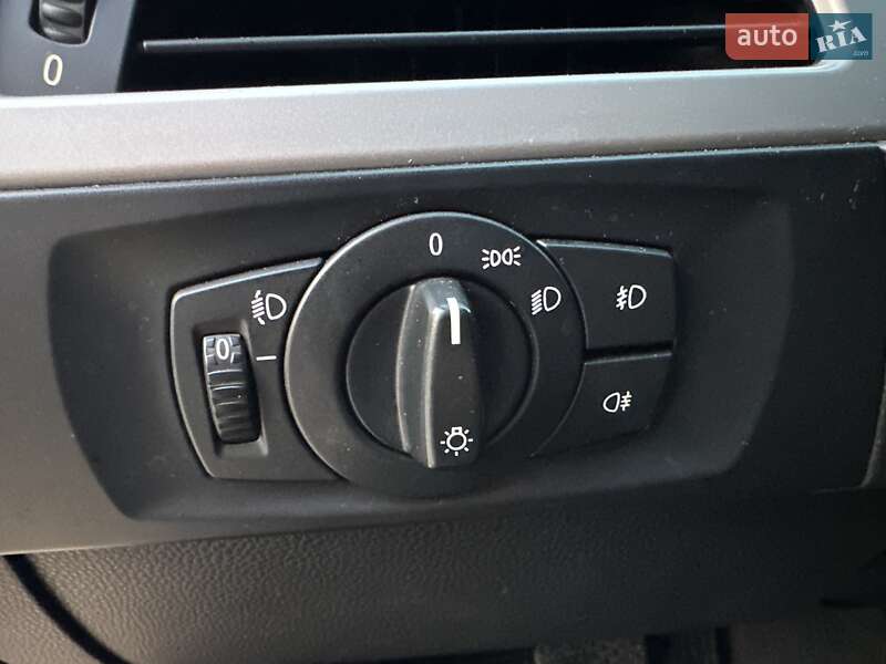 Седан BMW 3 Series 2006 в Одесі