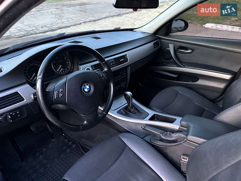Седан BMW 3 Series 2006 в Одесі