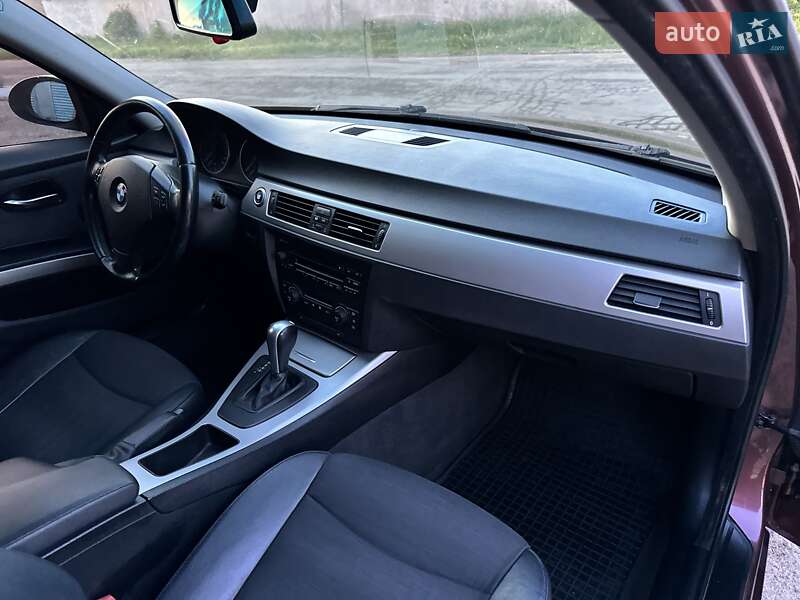 Седан BMW 3 Series 2006 в Одесі