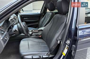 Седан BMW 3 Series 2015 в 