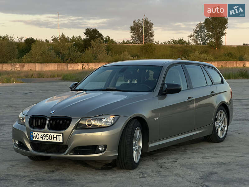 BMW 3 Series 2009
