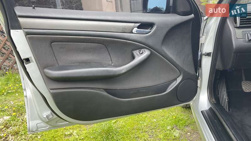 Седан BMW 3 Series 2003 в Богодухове