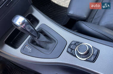 Купе BMW 3 Series 2011 в 