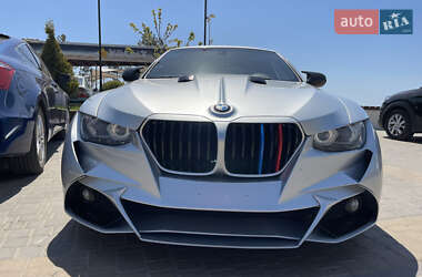 Купе BMW 3 Series 2011 в 