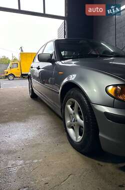 Седан BMW 3 Series 2004 в Здолбунове