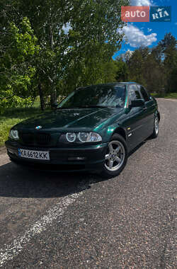 Седан BMW 3 Series 2001 в Києві